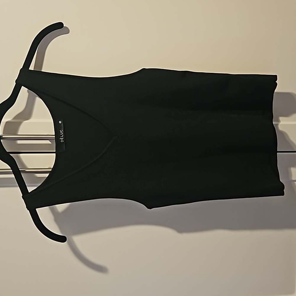 Deluc Black ribbed top